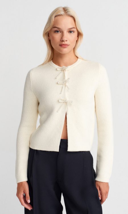 Dilvin 60983 İncili Fiyonk Aksesuarlı Triko Hırka